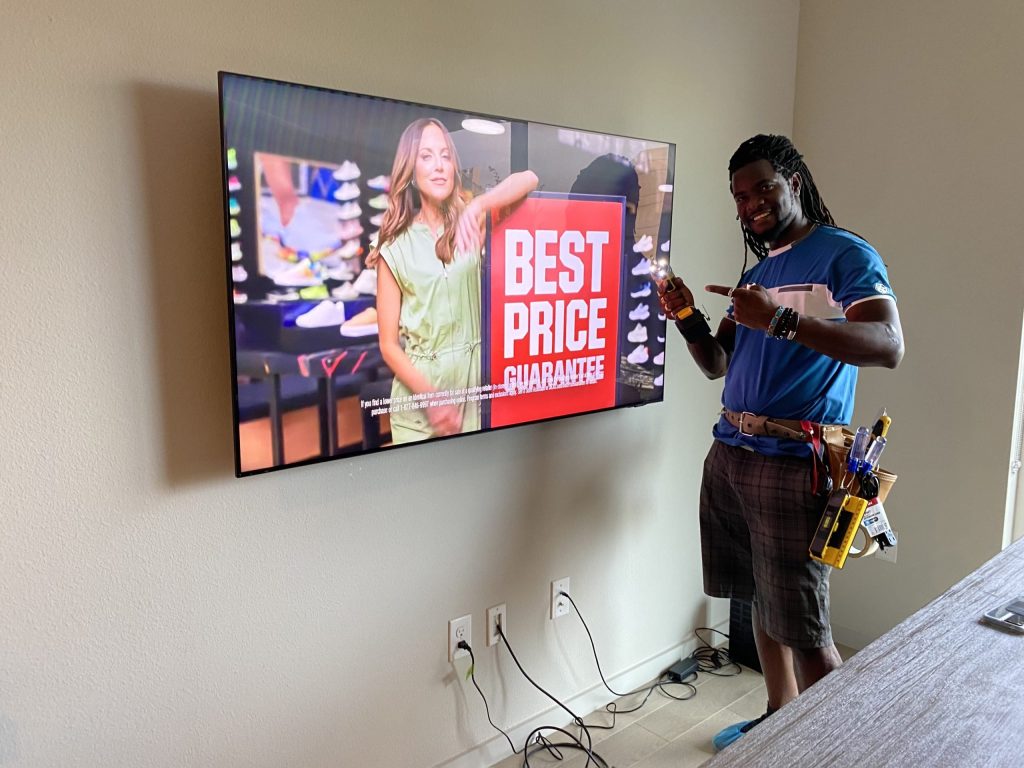 Neighborhood Tech offers TV Mounting, Computer Repair , Wifi Extension in Dallas Texas Neighborhood Tech offers TV Mounting, Computer Repair , Wifi Extension in Dallas Texas
